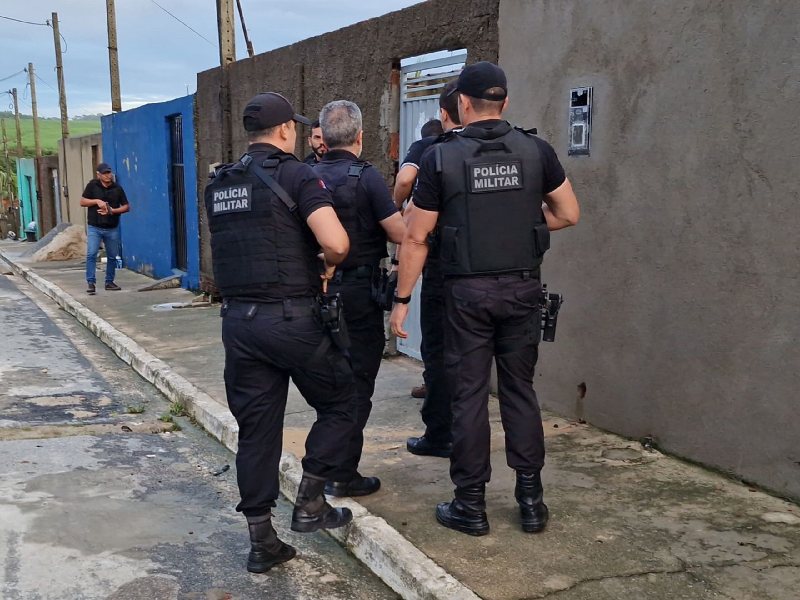 Operação da SSP prende 12 integrantes de facção criminosa em Marechal Deodoro