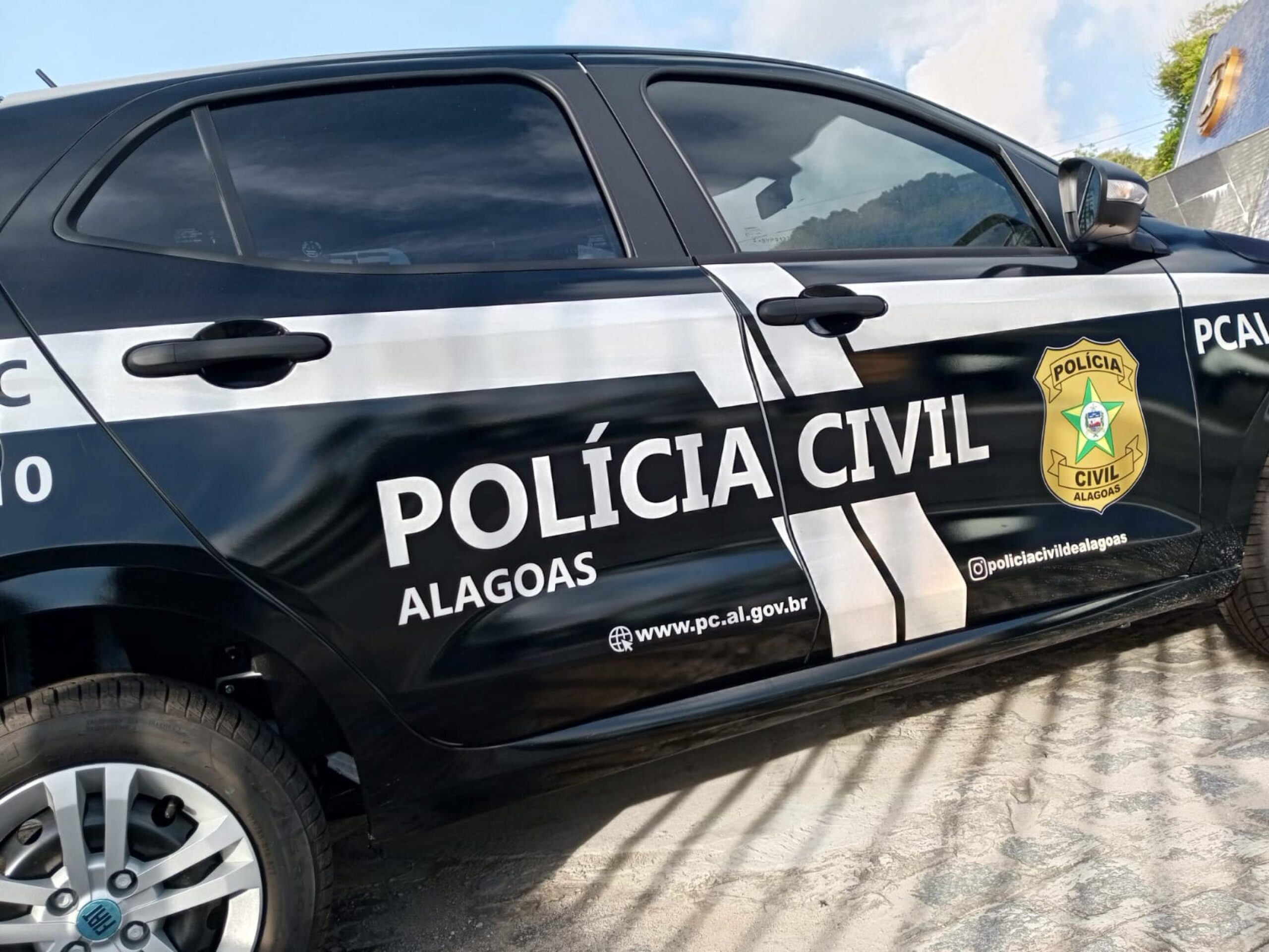 Polícia Civil prende homem acusado de estuprar a própria neta no município de Senador Rui Palmeira
