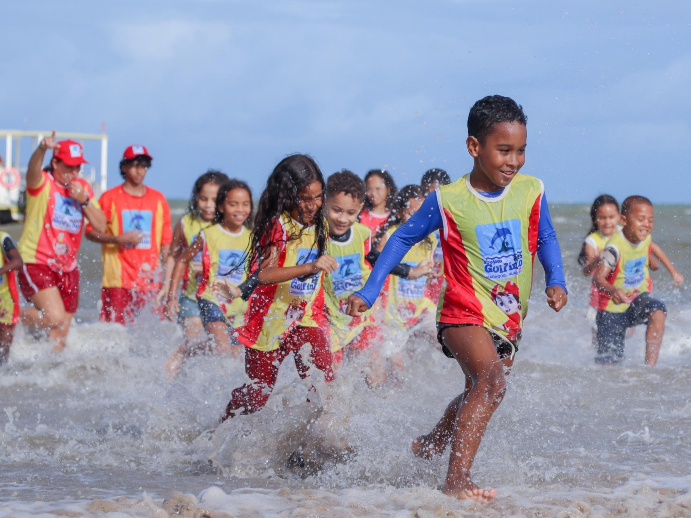 Corpo de Bombeiros inicia a 6ª Edição do Projeto Golfinho em Maragogi