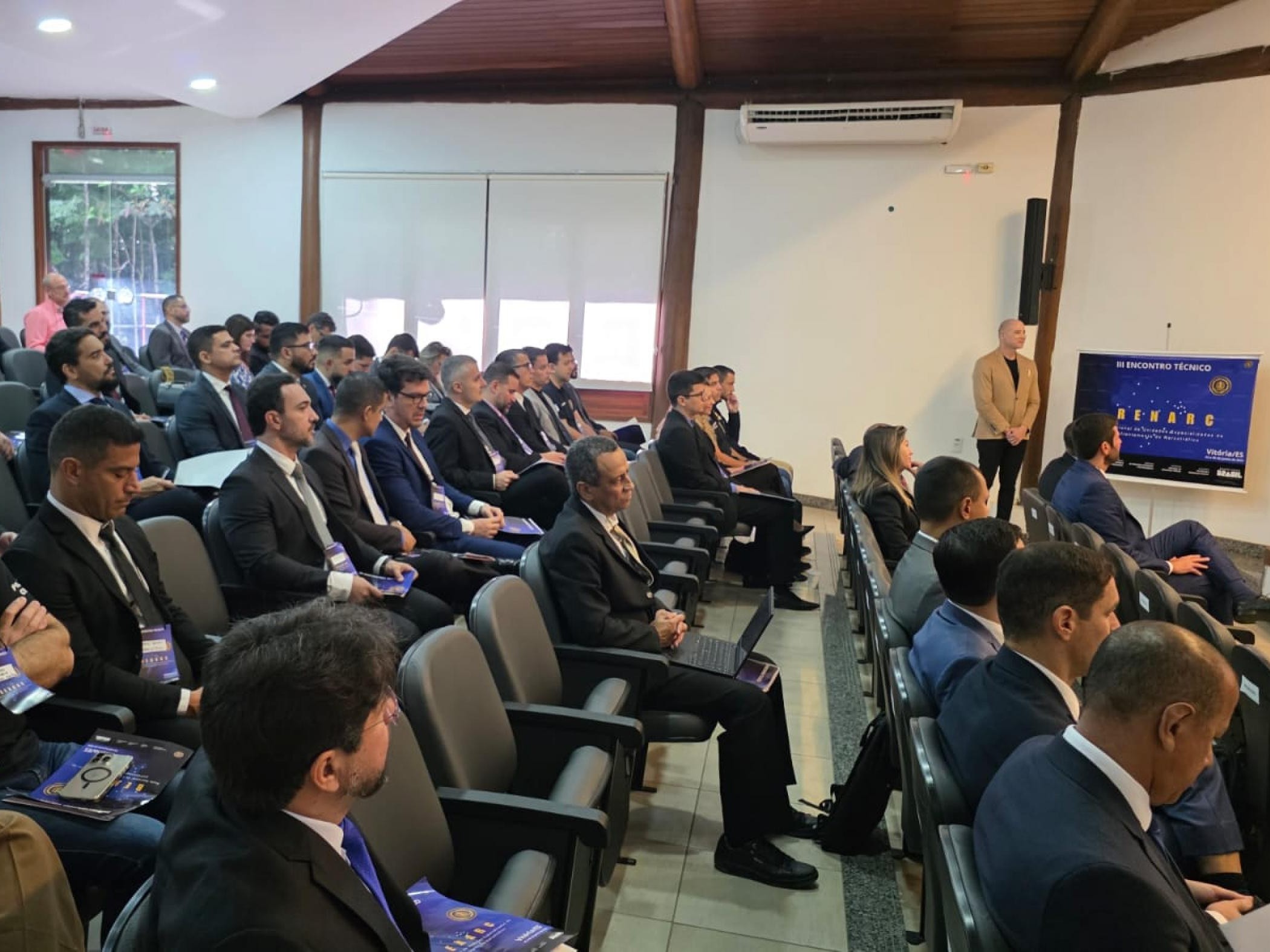 Polícia Civil participa de encontro nacional sobre combate ao narcotráfico em Vitória/ES