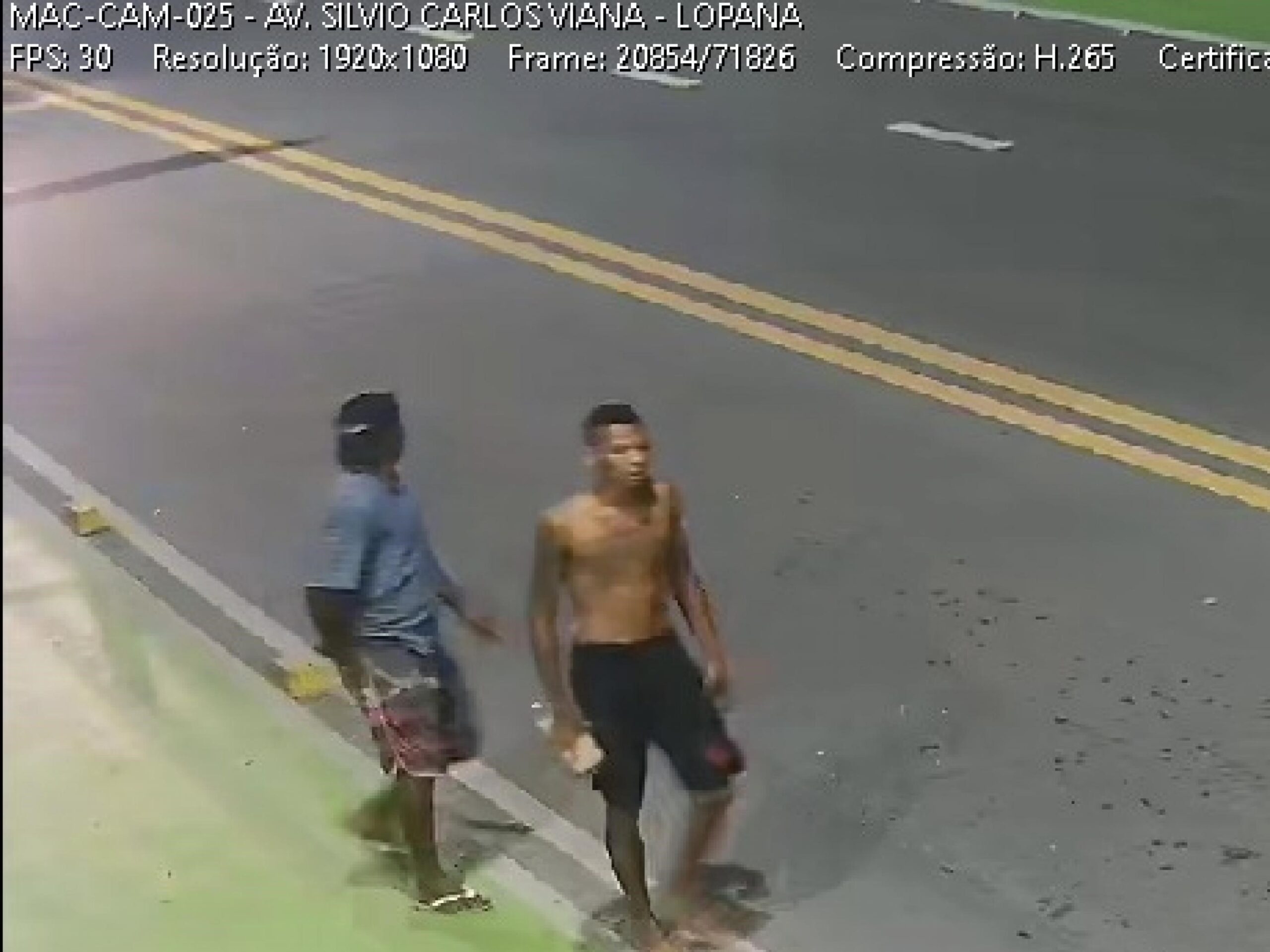 Ação integrada prende homem após agressões com pedras na orla de Maceió