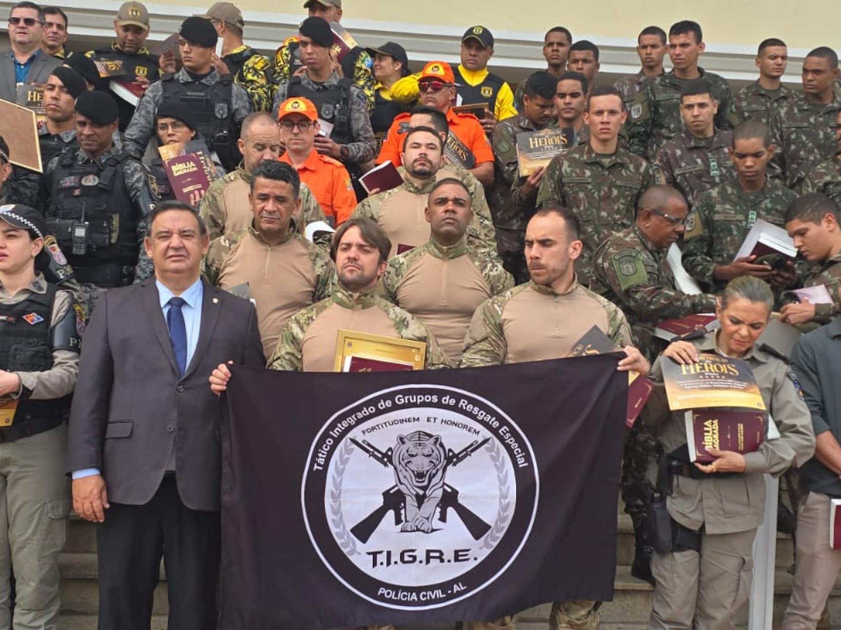 Polícia Civil participa de solenidade na Igreja Universal