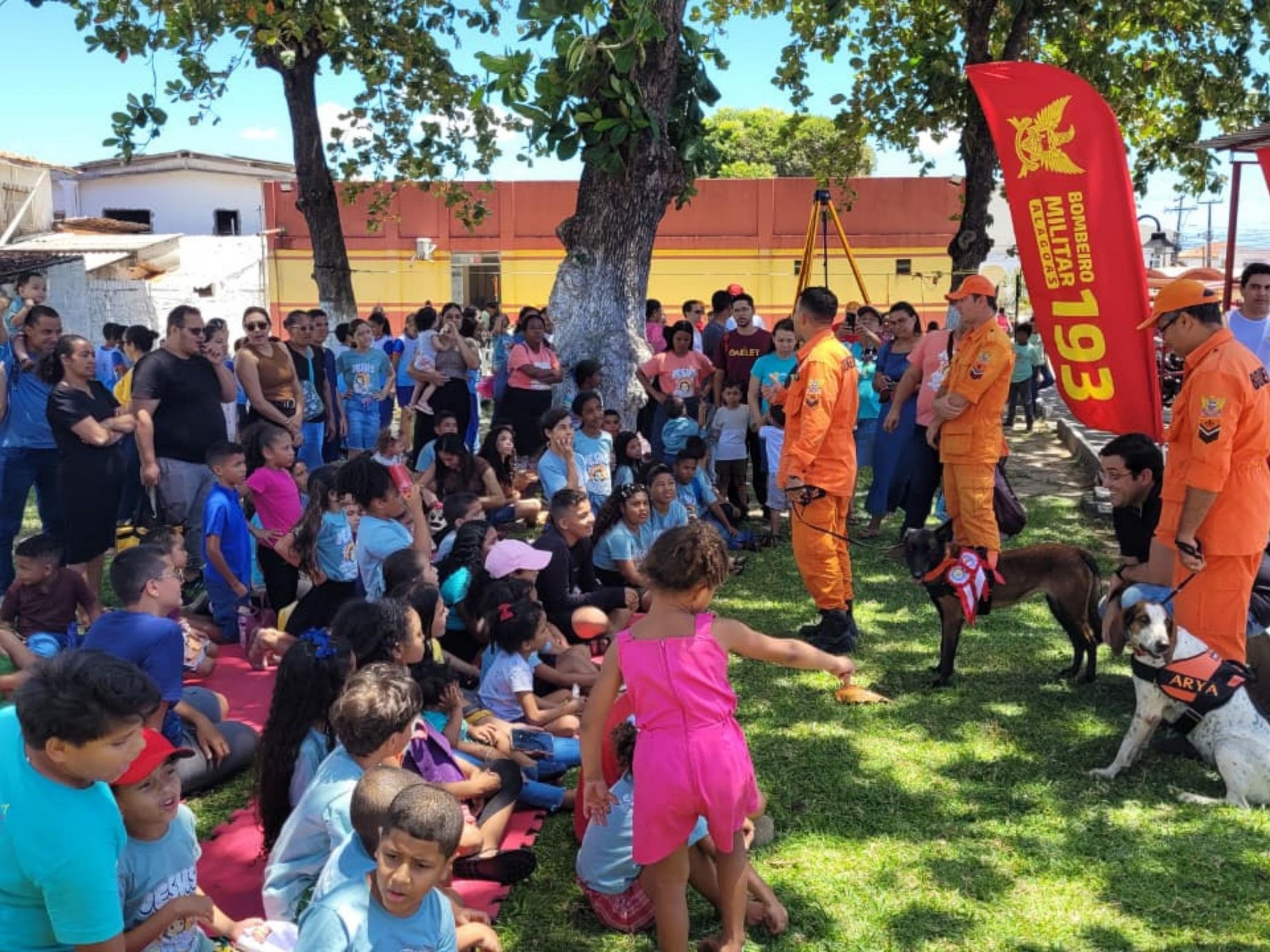 Corpo de Bombeiros inicia programação especial para a Semana da Criança